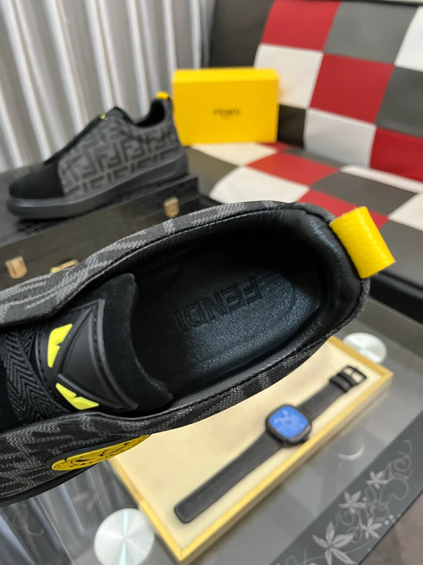Men's shoes 💰400⌚️⌚️【FENDI】The latest high-end men's shoes in Hong Kong! Original quality. The upper is made of imported cowhide material and cowhide lining! Super comfortable on the foot, original wear-resistant outsole, luxurious, fashionable, casual and versatile! Size: 38-442️⃣Colors available